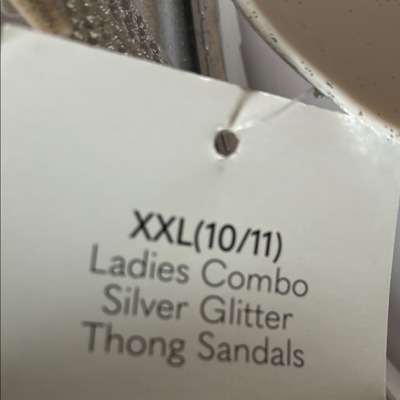 Women’s Metallic Pearl Thong Sandals - Cushioned Slip-On - Picture 2 of 8